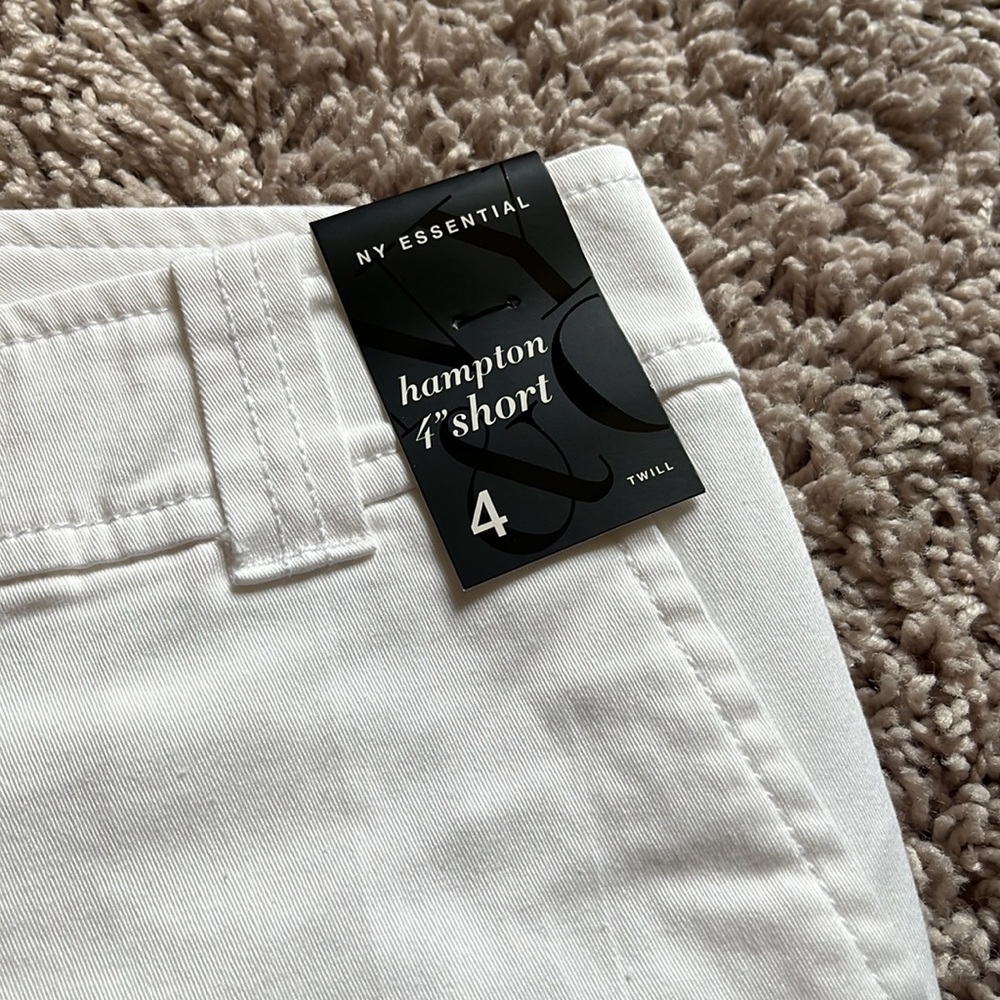 New York & Company white shorts - Picture 4 of 9